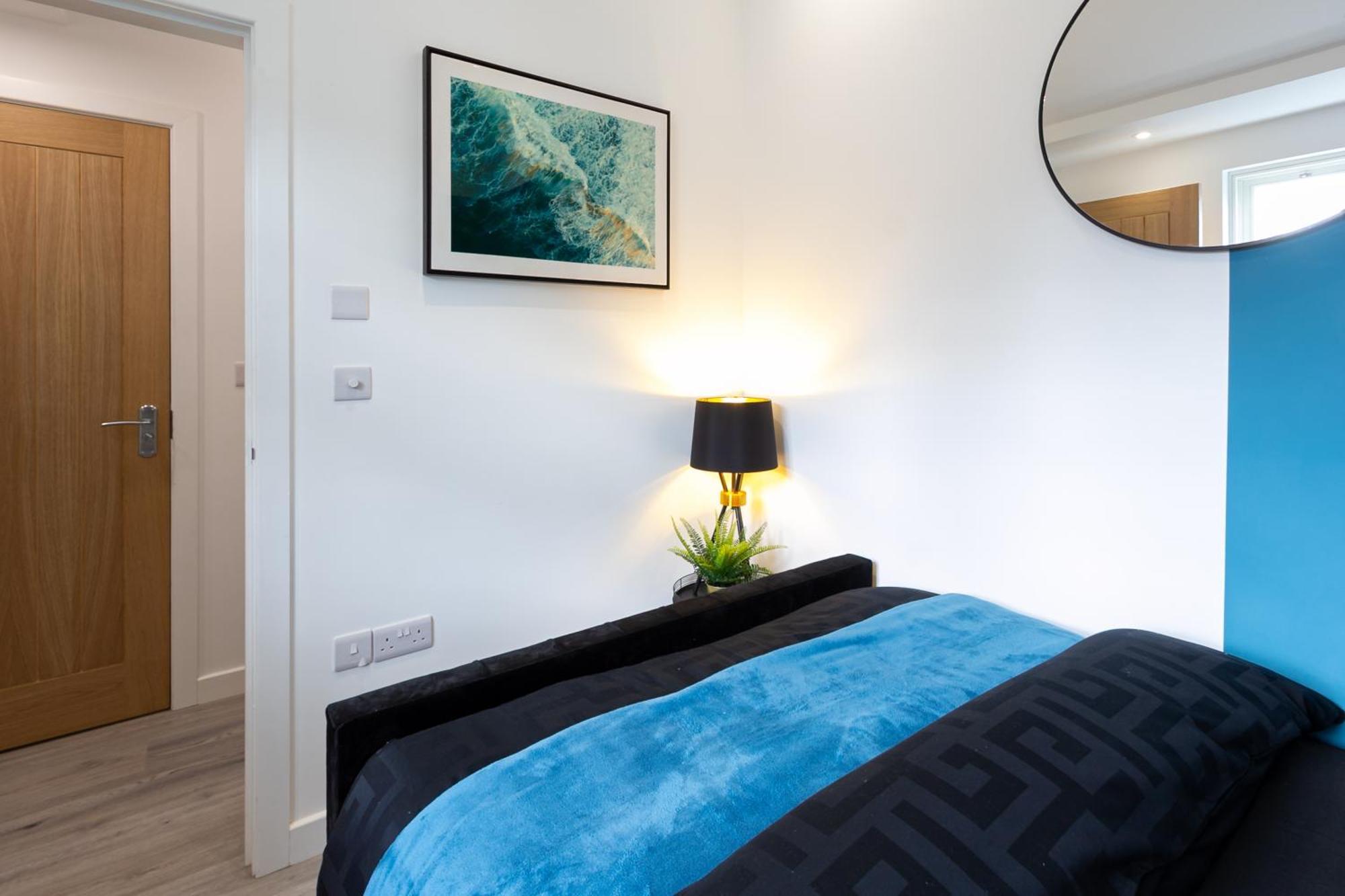 The Lanes Luxury - Rose Platinum Hove